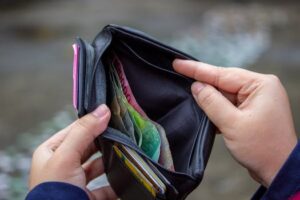 Beyond the Jar: How a Savings Challenge Binder Rewrites Your Money Story